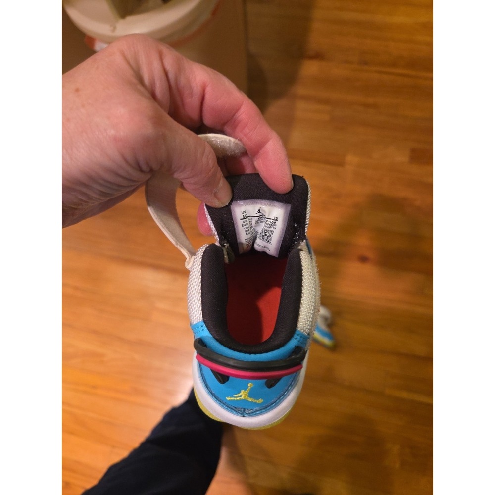 Nike Jordan 6 Rings White/Light Blue Fury-Cyber TD Toddler Size 5C - Picture 9 of 15